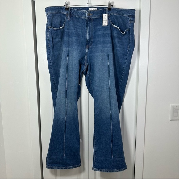 Lane Bryant Denim - Lane Bryant Women’s Signature Fit Relaxed Straight Mid Rise Jeans Size 26 NWT